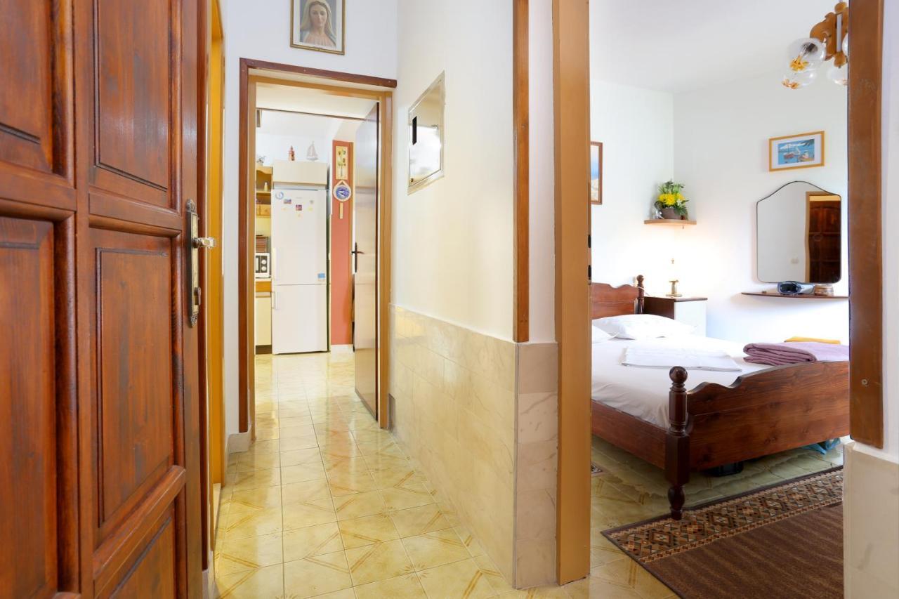 Apartments By The Sea Stanici, Omis - 1028 Tice Luaran gambar