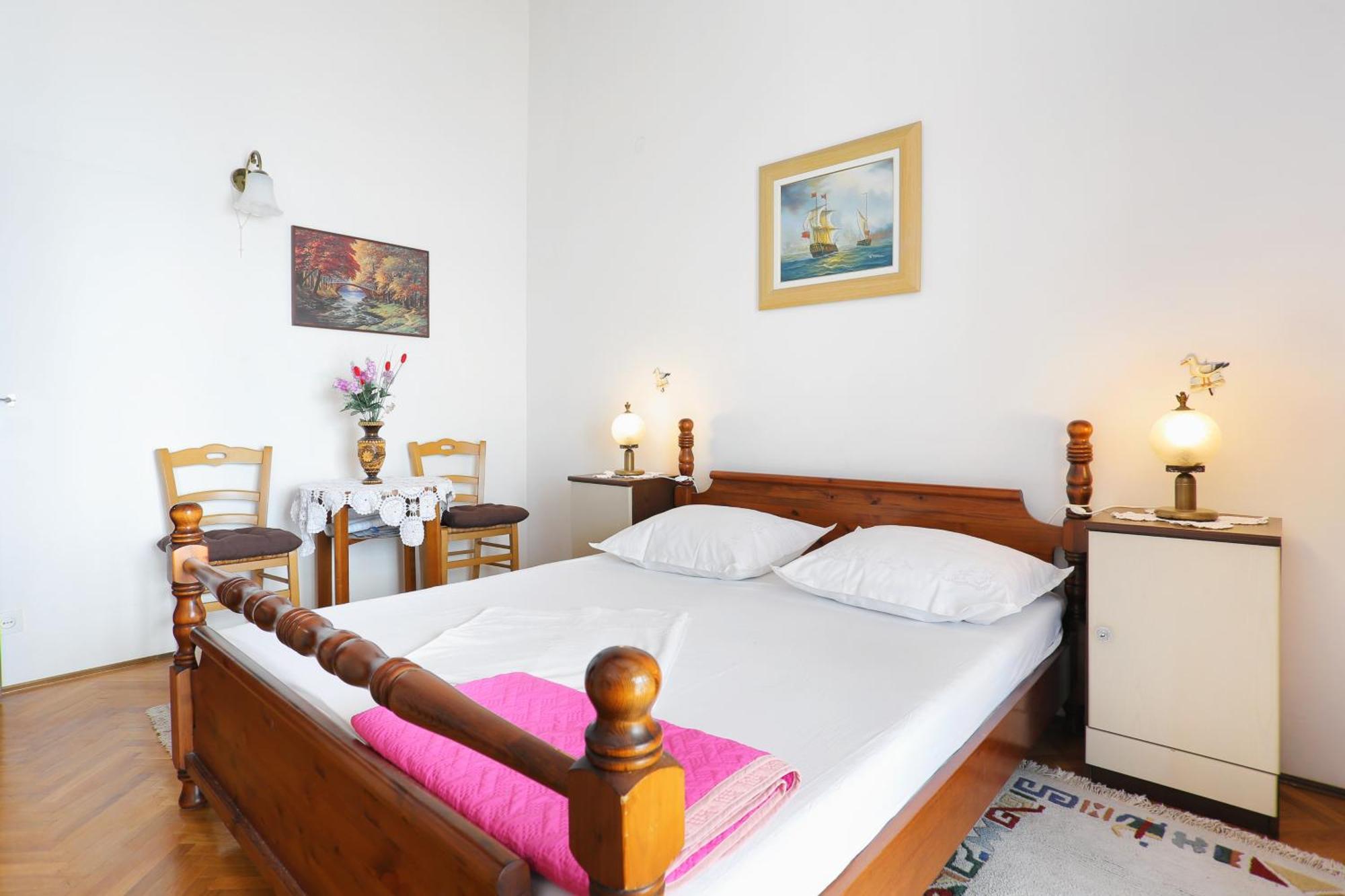 Apartments By The Sea Stanici, Omis - 1028 Tice Bilik gambar